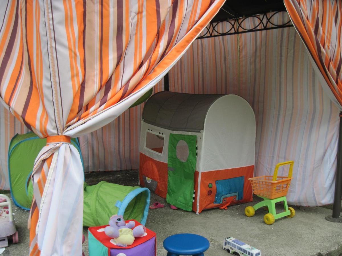 Guest House Inkit Pizunda Exterior photo