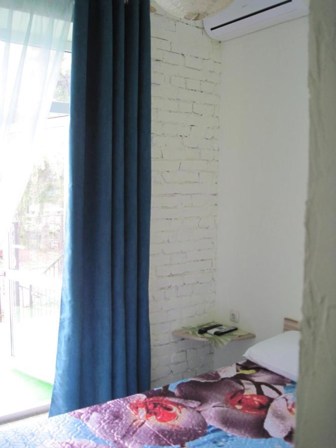 Guest House Inkit Pizunda Exterior photo
